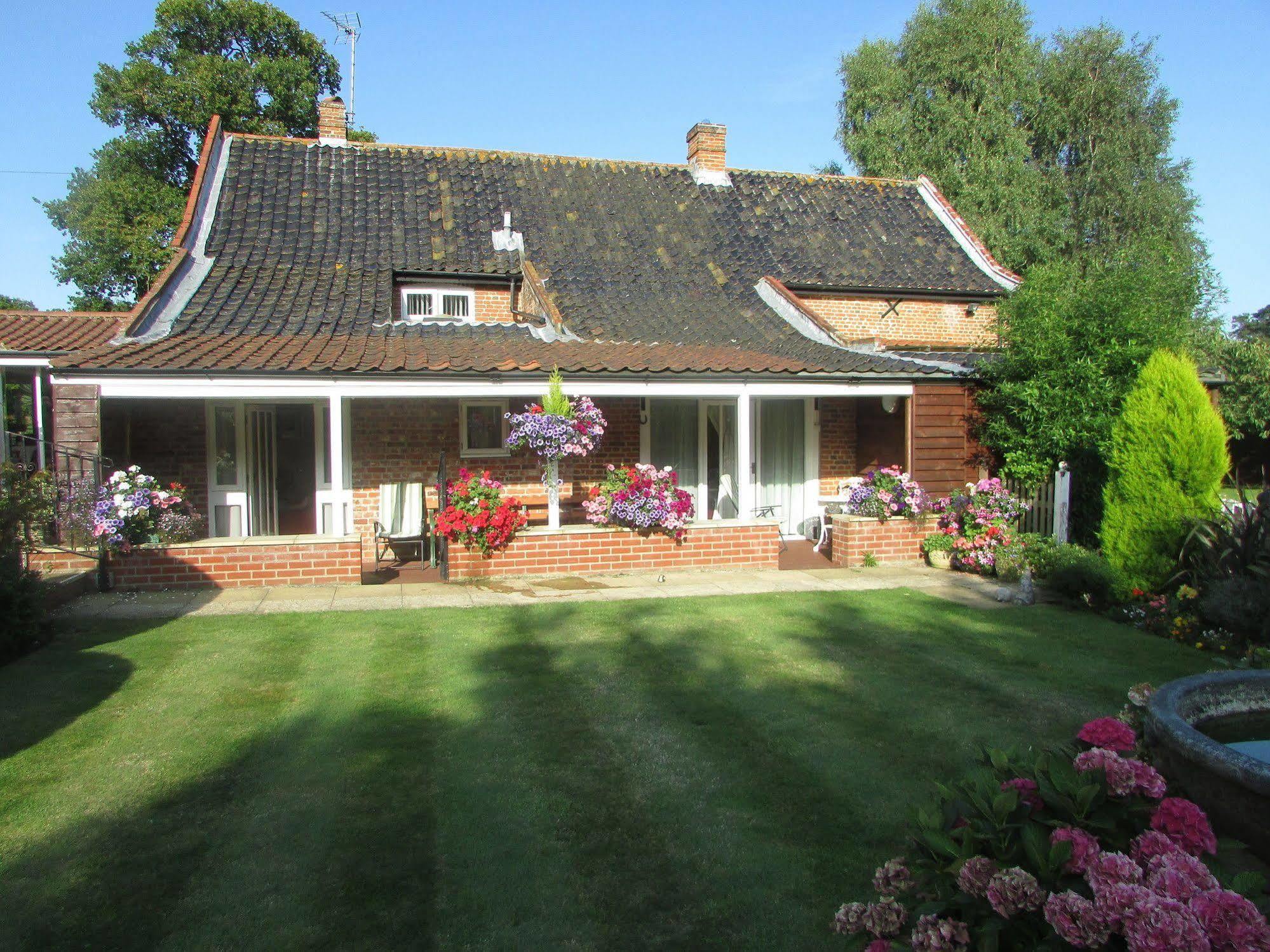 Frühstückspension Decoy Barn Fritton
